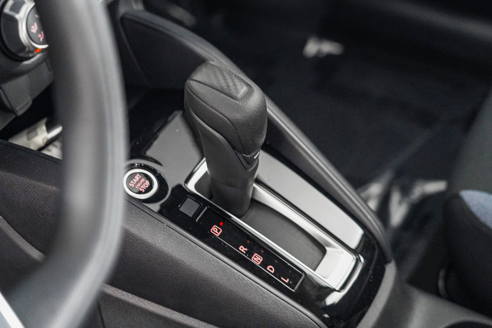 2025 Nissan Versa SV photo 18