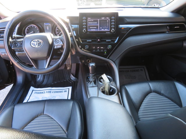 2021 Toyota Camry SE photo 17