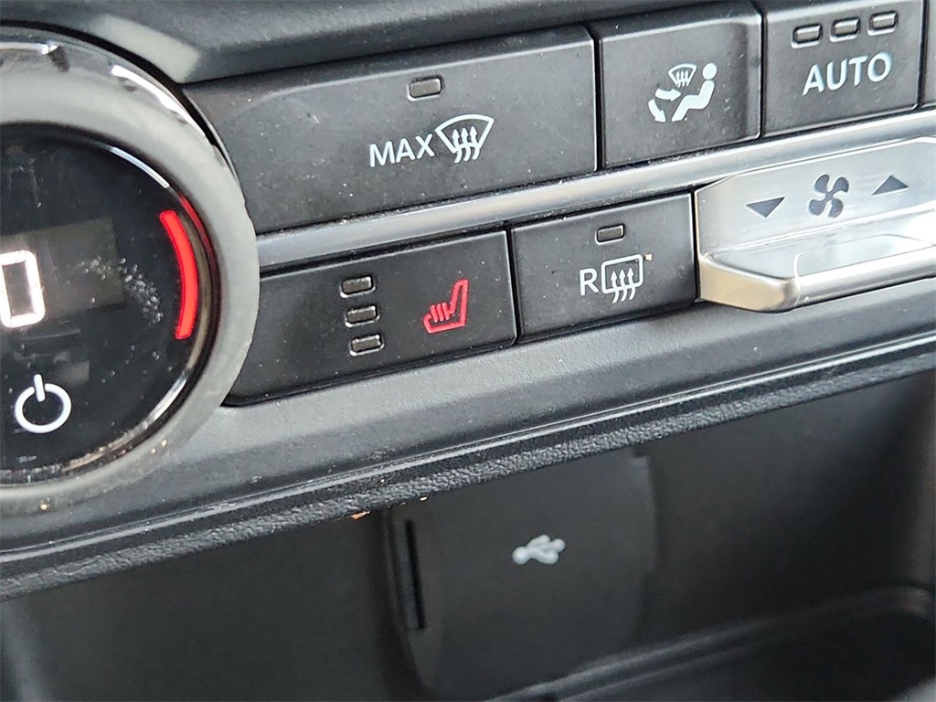 2023 Ford Bronco Outer Banks photo 24