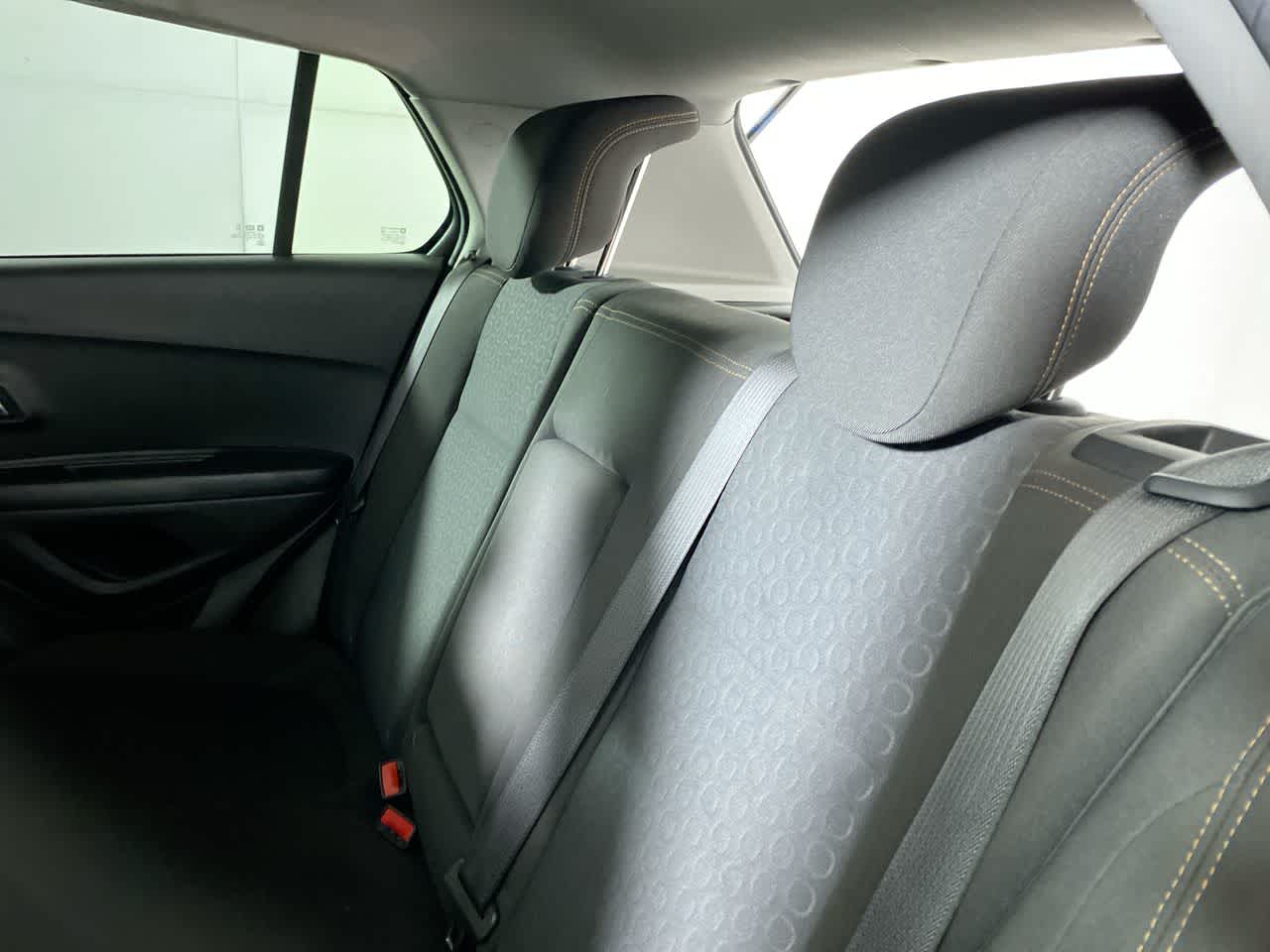 2021 Chevrolet Trax LS photo 29