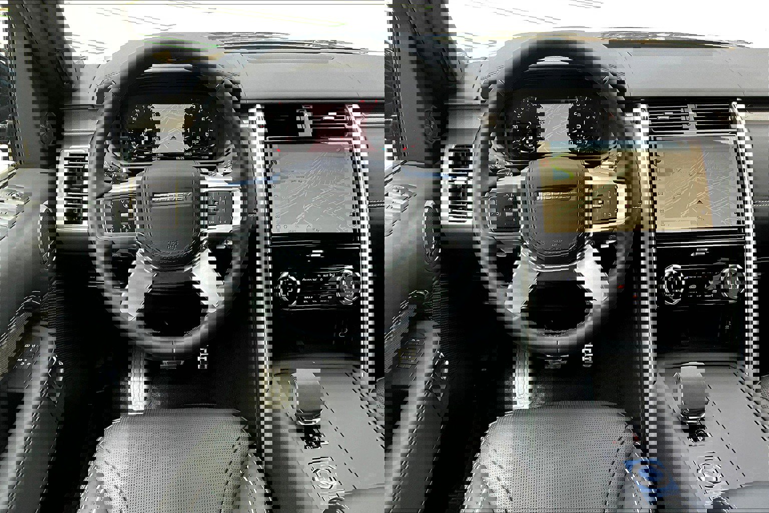 2024 Land Rover Discovery Metropolitan Edition photo 4