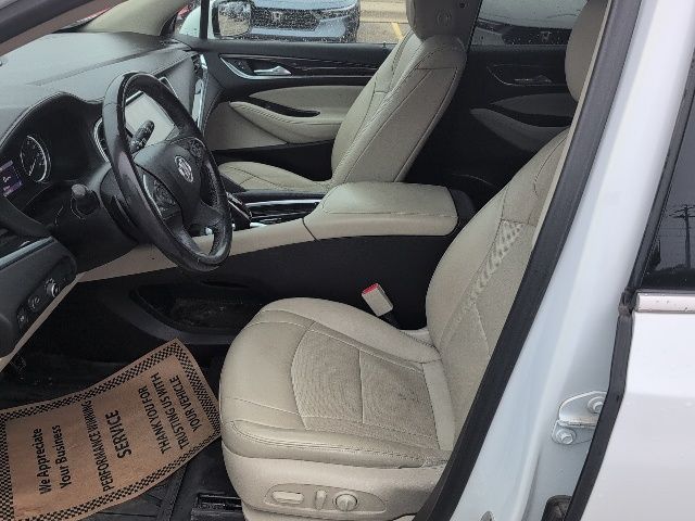 2021 Buick Enclave Essence photo 2