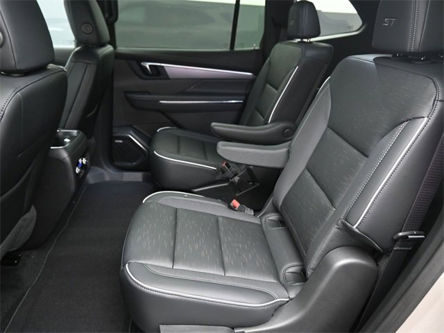 2026 Buick Enclave Sport Touring photo 11