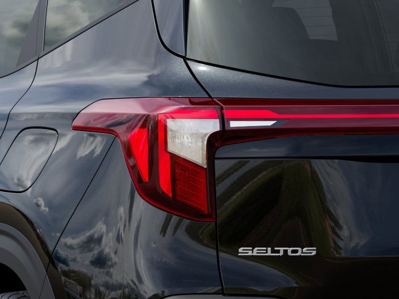 2026 Kia Seltos LX photo 9