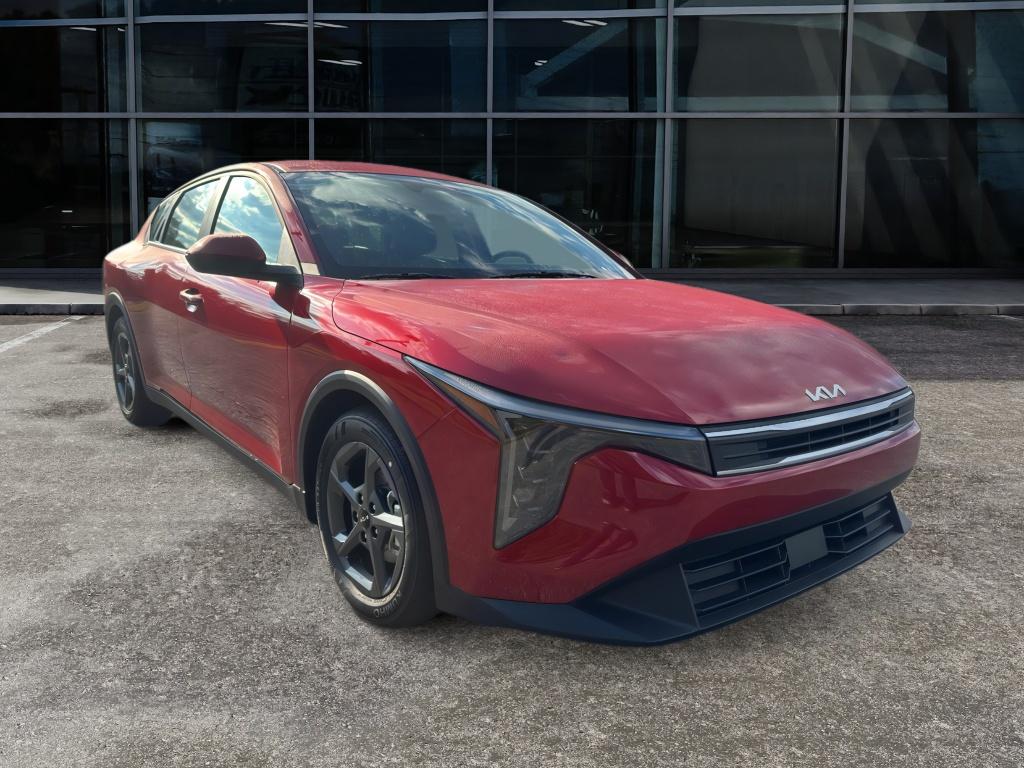 2025 Kia K4 LXS photo 3