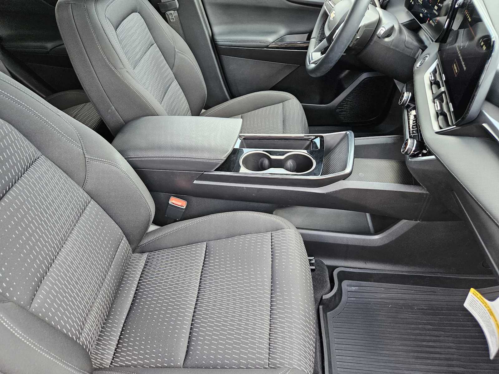 2025 Chevrolet Equinox LT photo 12