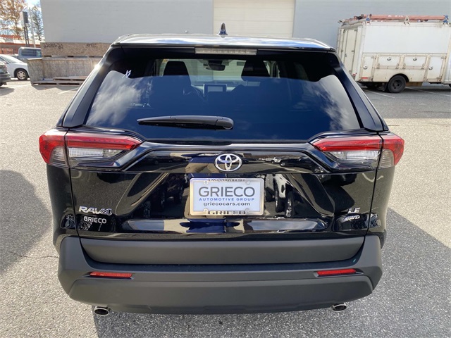 2025 Toyota RAV4 LE photo 3