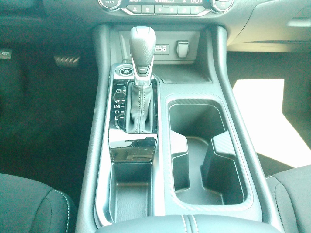 2025 Nissan Sentra SV photo 25