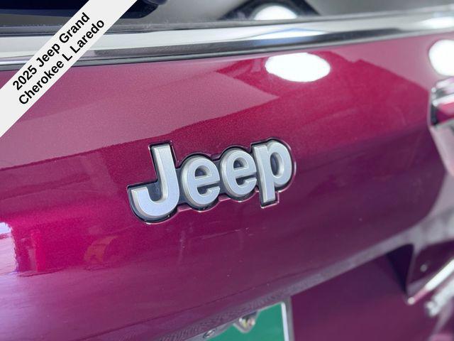 2025 Jeep Grand Cherokee Laredo X photo 10