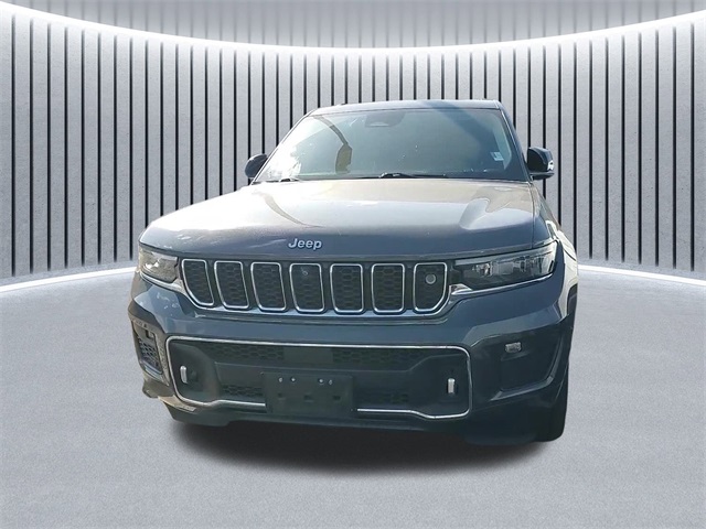 2022 Jeep Grand Cherokee Overland photo 11
