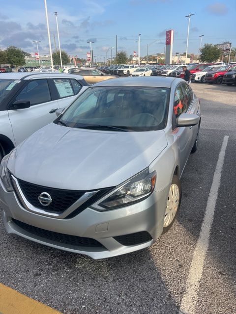 2016 Nissan Sentra SV photo 2