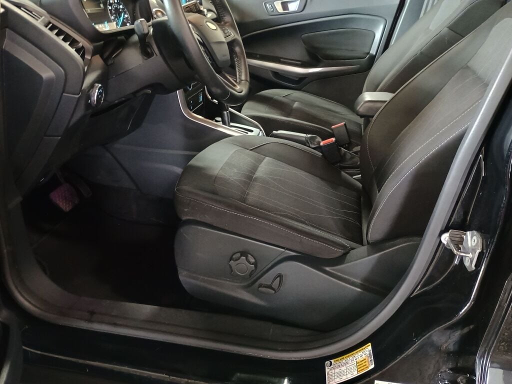 2018 Ford EcoSport SE photo 9