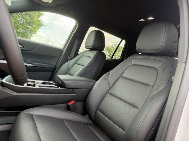 2026 Chevrolet Equinox LT photo 12