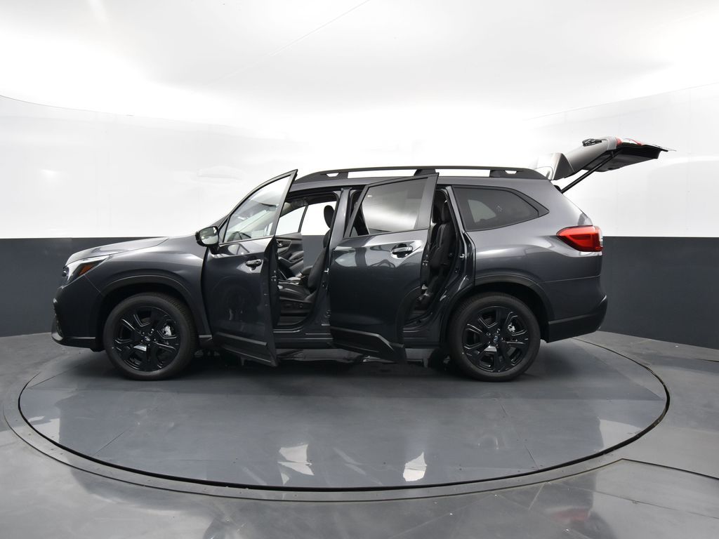 2025 Subaru Ascent Onyx Edition Touring photo 34