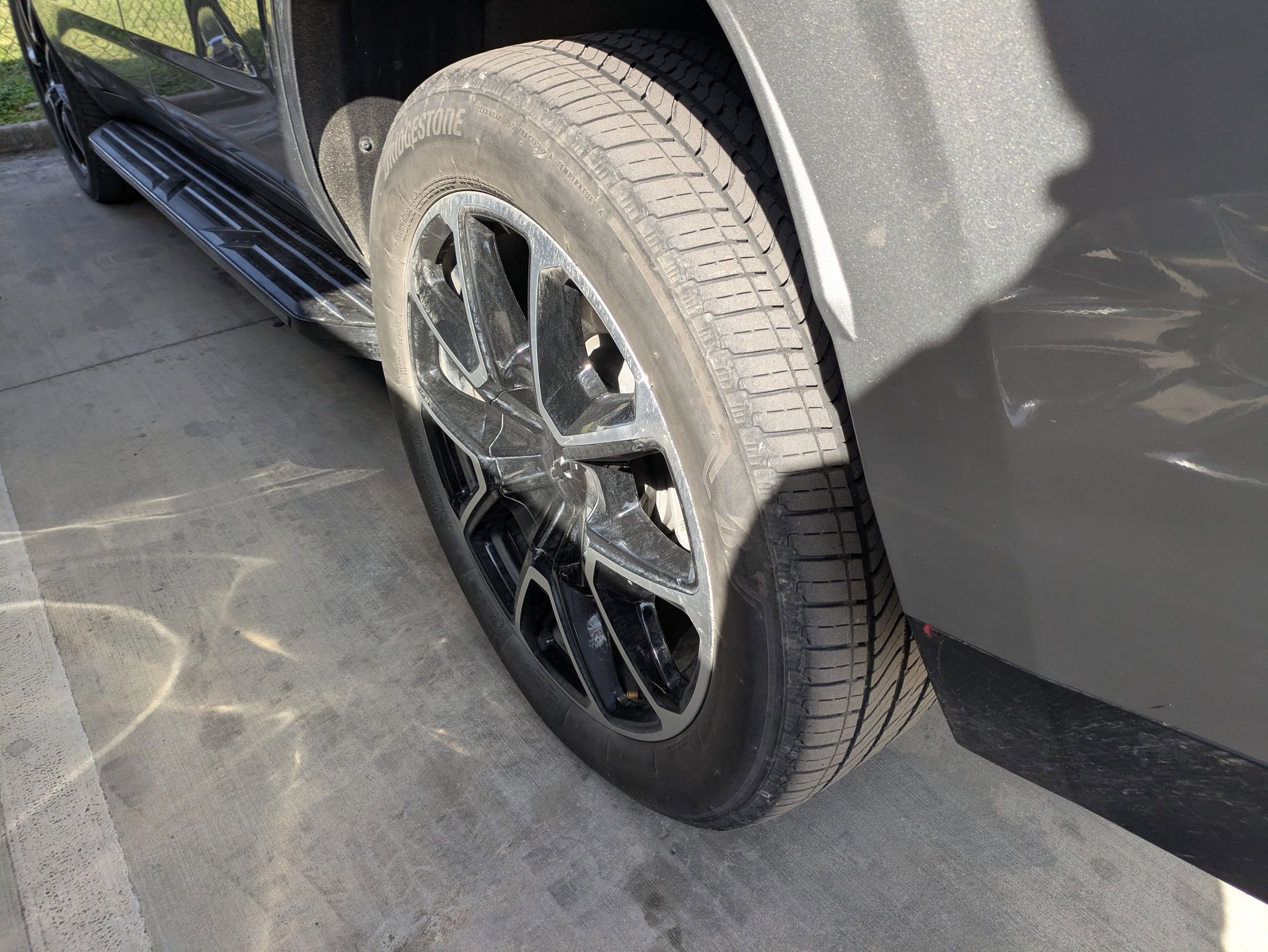 2023 Chevrolet Tahoe RST photo 6