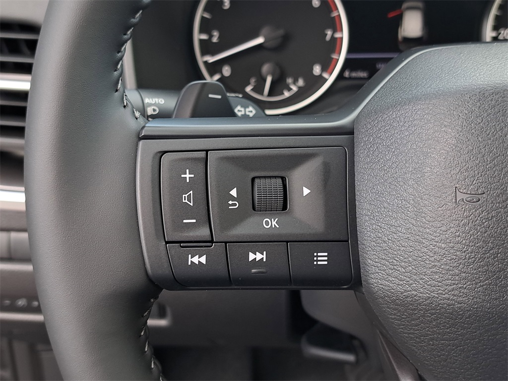 2026 Nissan Rogue SV photo 23