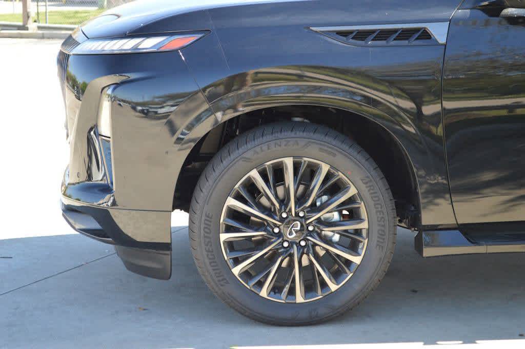2025 Infiniti QX80 photo 7