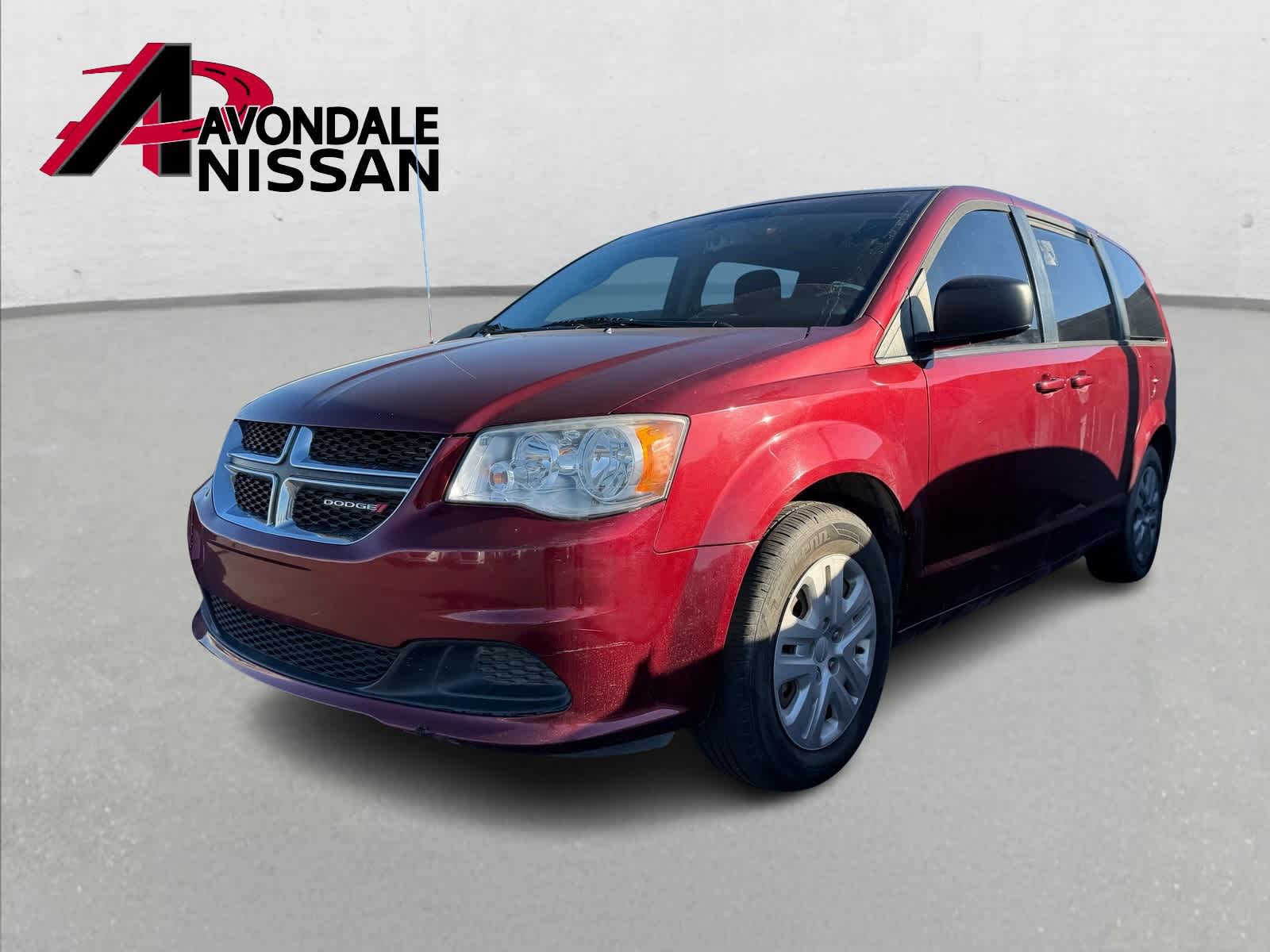 Used 2018 Dodge Grand Caravan SE with VIN 2C4RDGBG4JR161229 for sale in Avondale, AZ