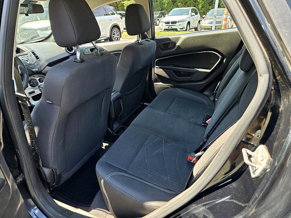 2019 Ford Fiesta SE photo 8