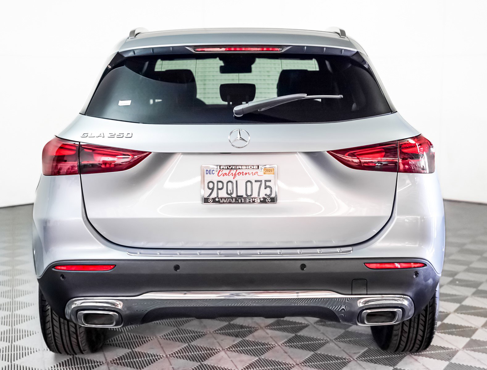 2025 Mercedes Benz GLA 250 photo 7