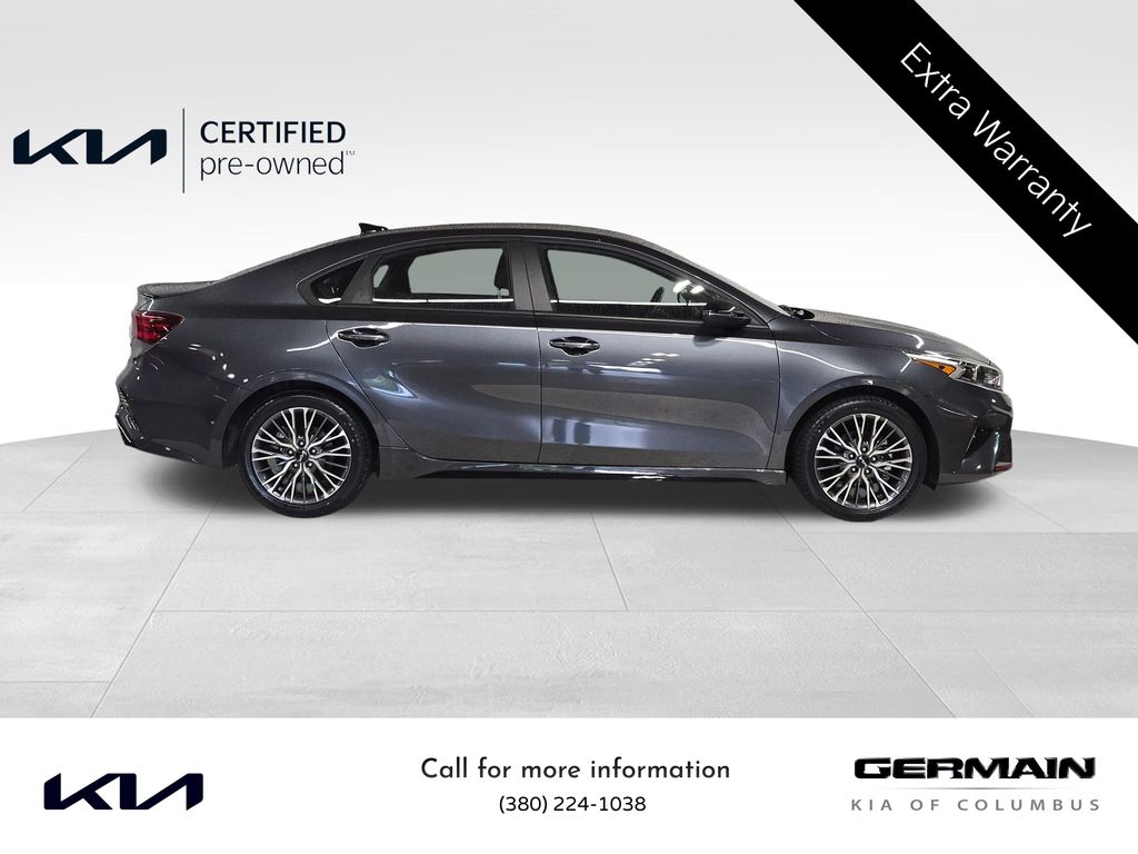 2023 Kia Forte GT-Line photo 2