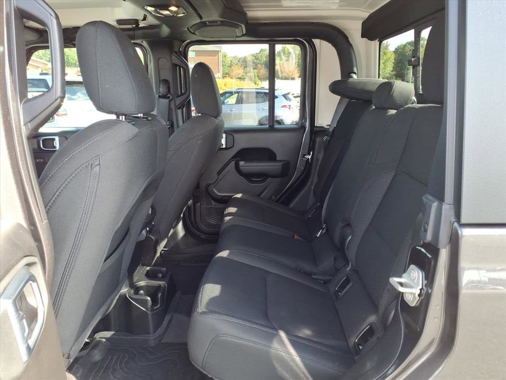 2023 Jeep Gladiator Willys photo 4