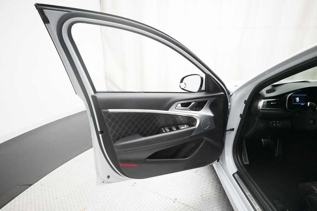 2021 Genesis G70 3.3T photo 24
