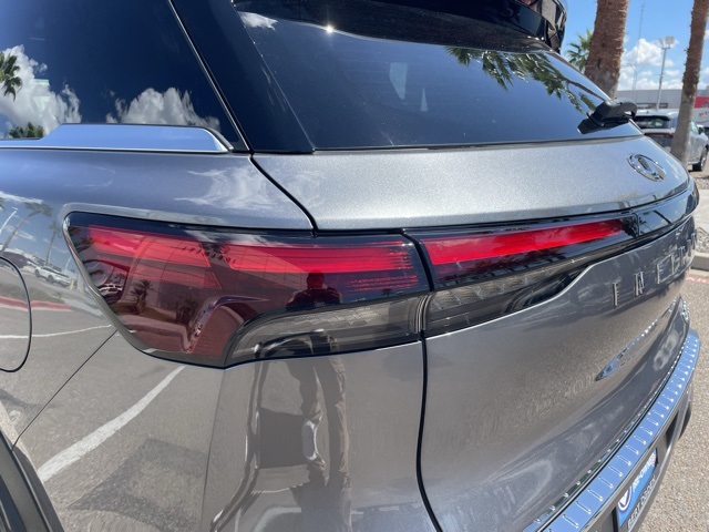 2025 Infiniti QX60 Luxe photo 9