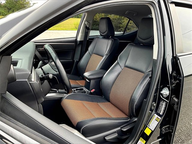 2016 Toyota Corolla Plus photo 10