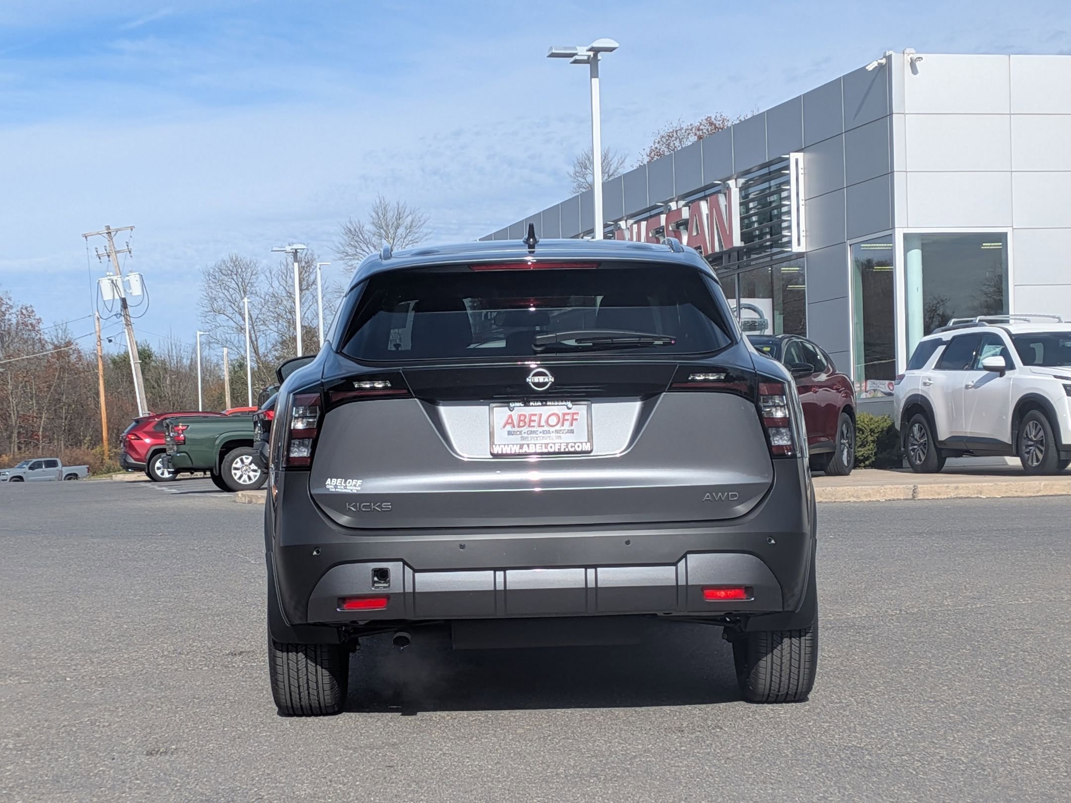 2026 Nissan Kicks SV photo 3