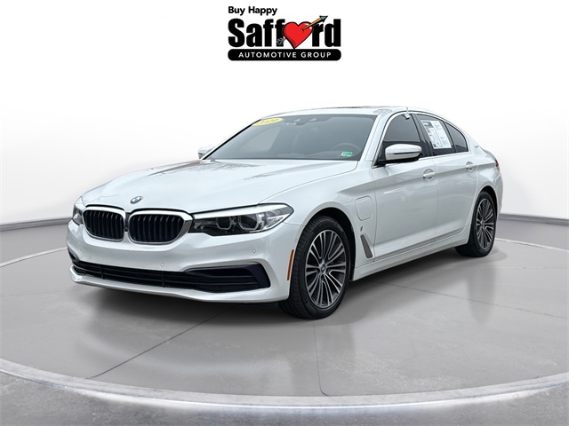2019 BMW 5 Series 530e's photo