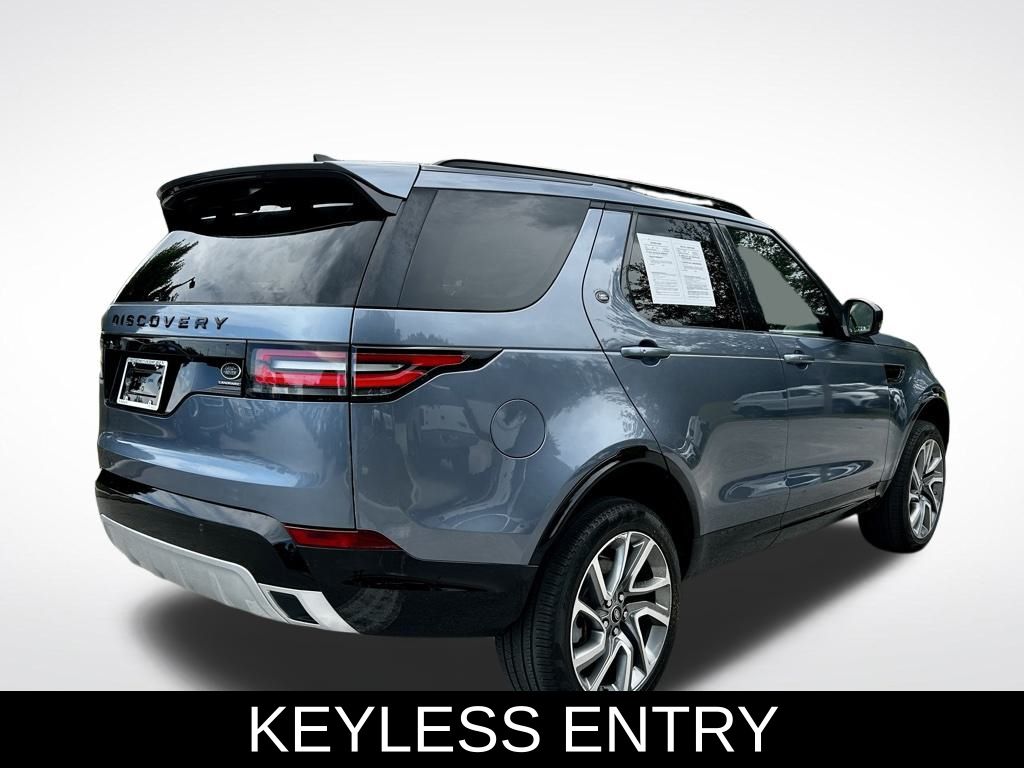 2020 Land Rover Discovery Landmark photo 5