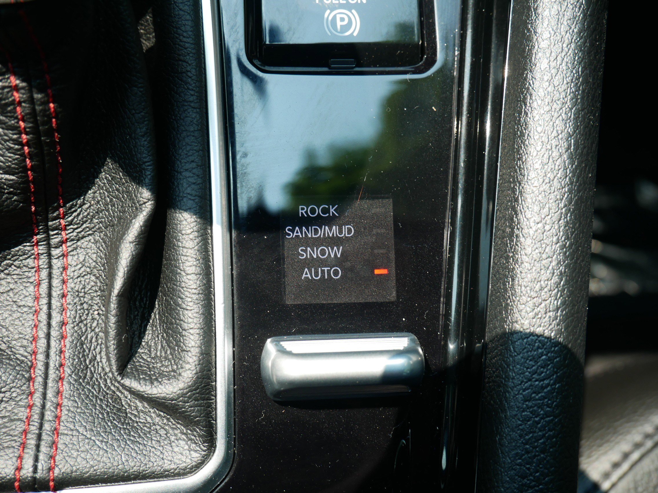 2024 Jeep Compass Trailhawk photo 25