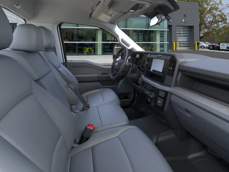 2025 Ford F-550 XL photo 11