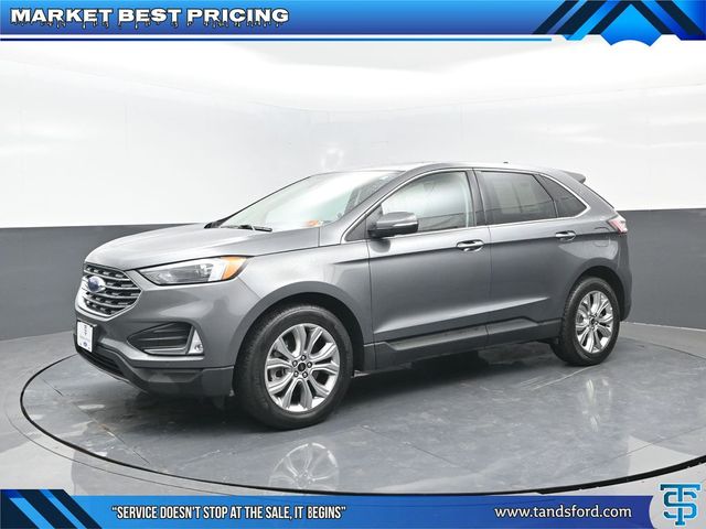 2024 Ford Edge Titanium's photo