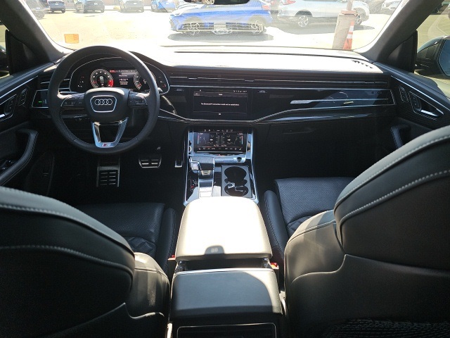 2023 Audi SQ8 Prestige photo 5