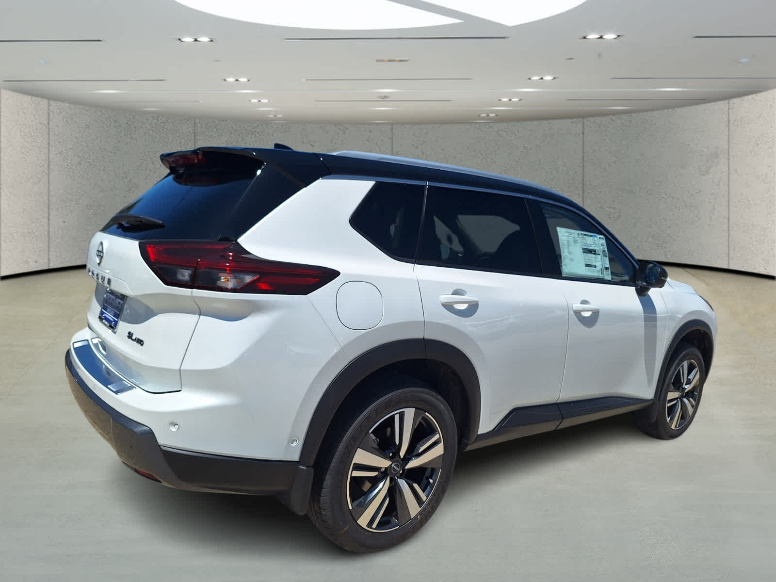 2025 Nissan Rogue SL photo 5