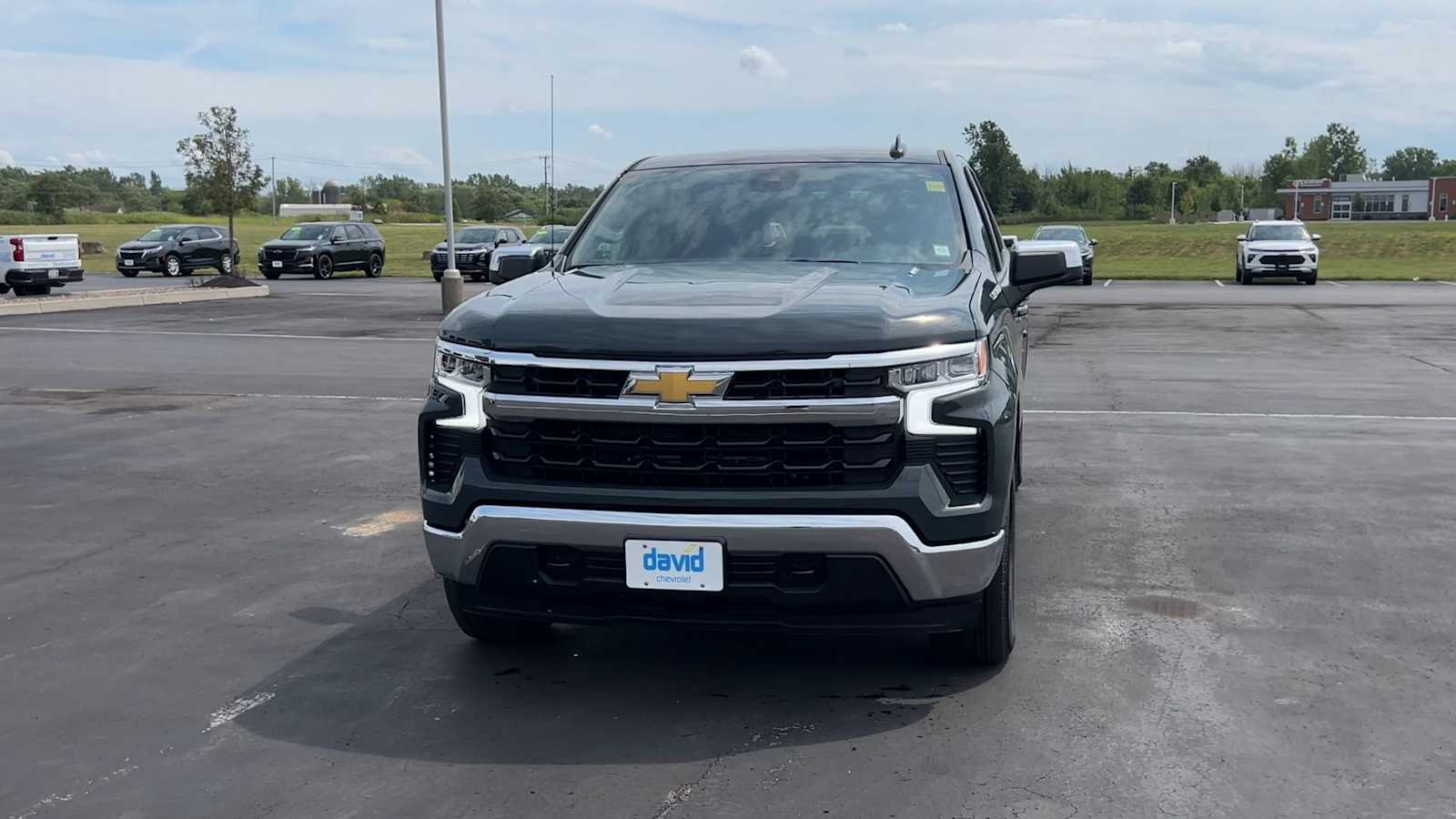 2026 Chevrolet Silverado 1500 LT photo 3