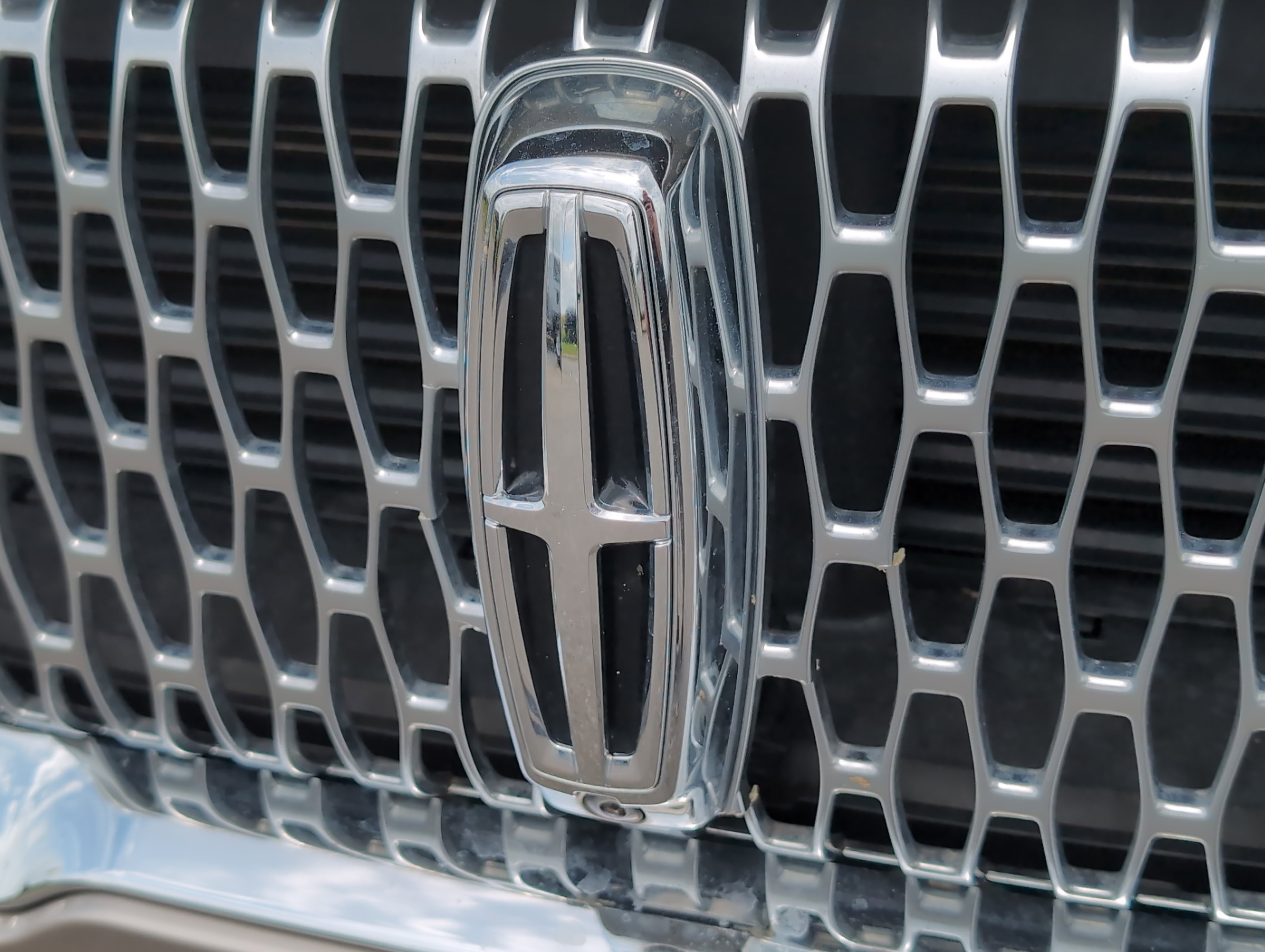 2020 Lincoln Corsair Standard photo 4