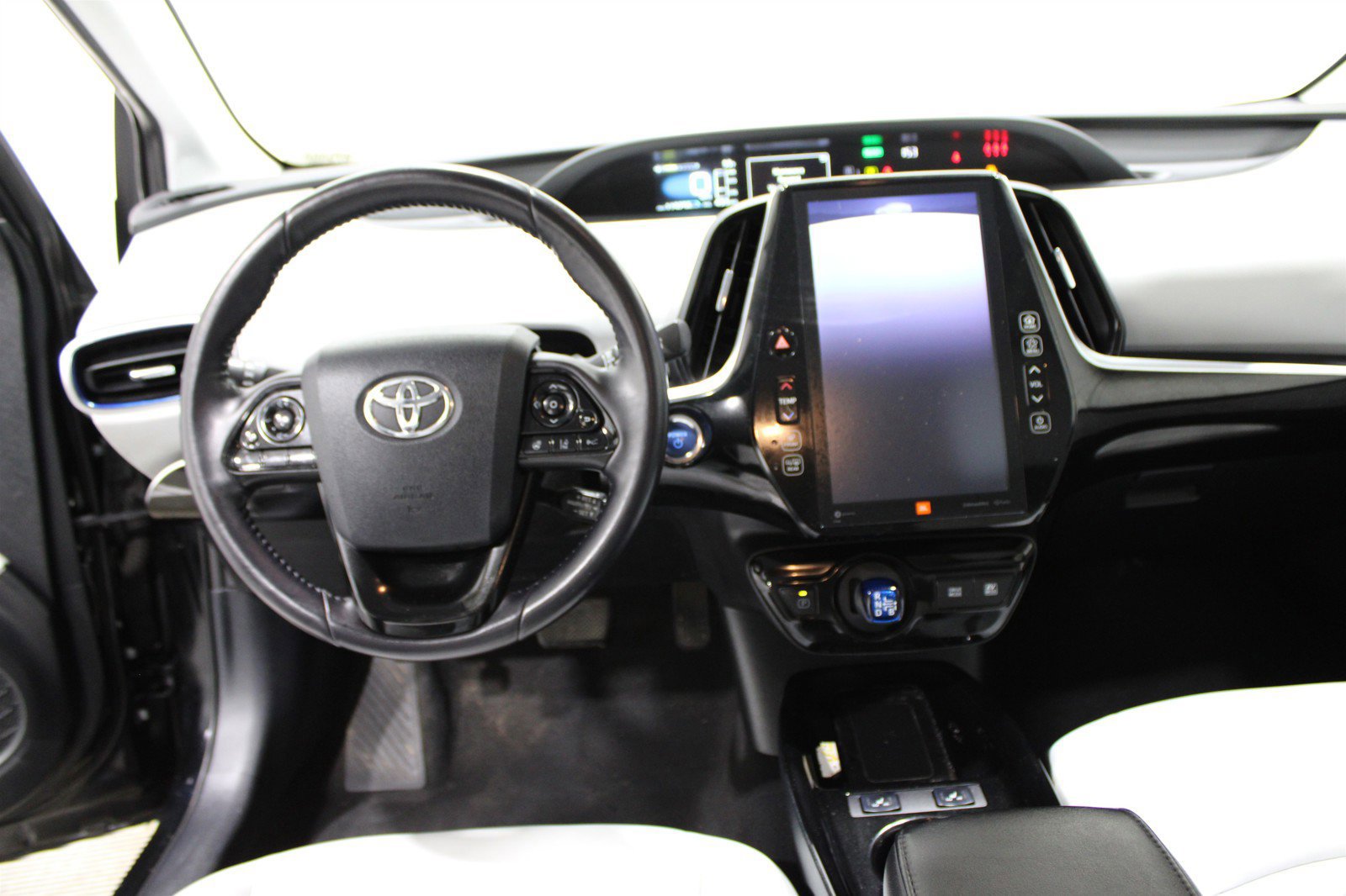2021 Toyota Prius Limited photo 2