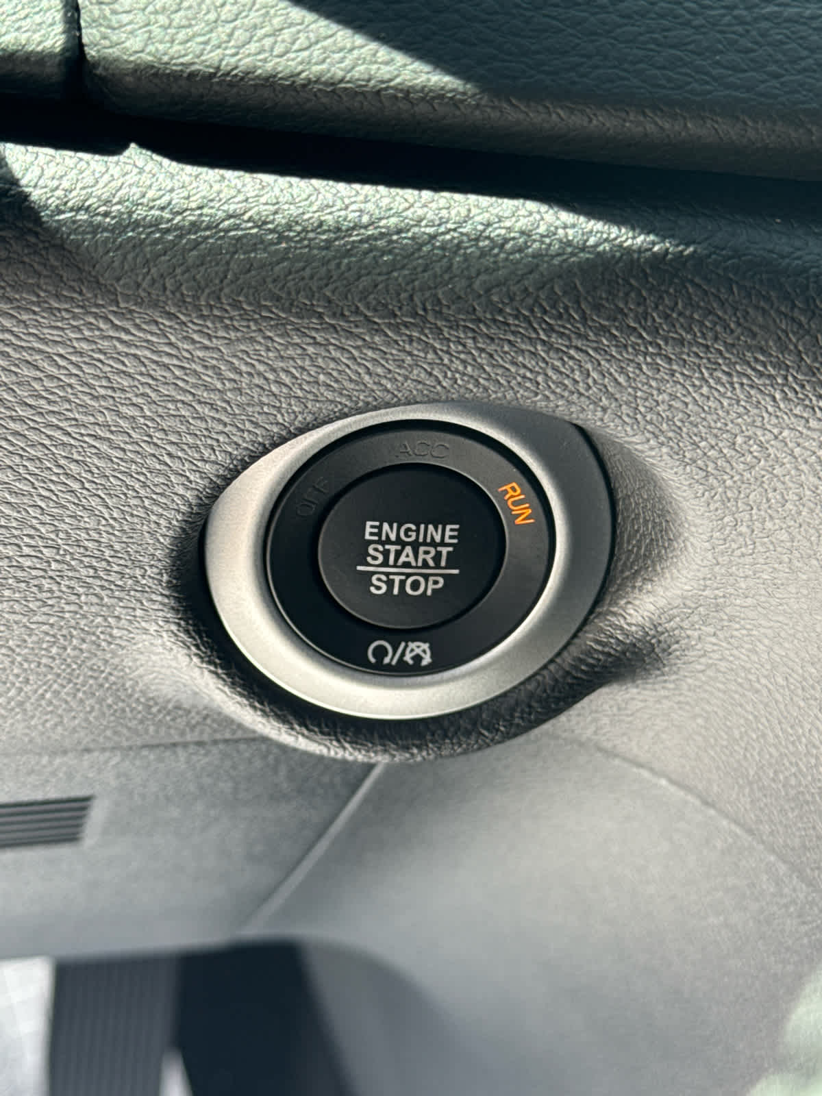 2026 Chrysler Voyager LX photo 25