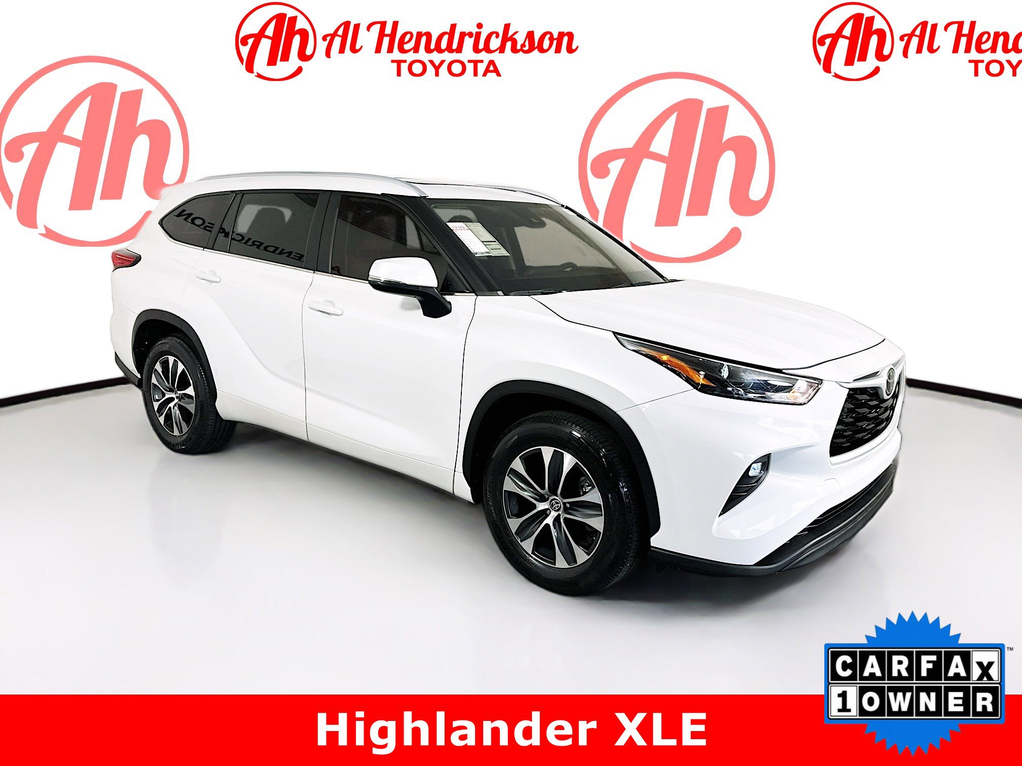 2023 Toyota Highlander XLE's photo