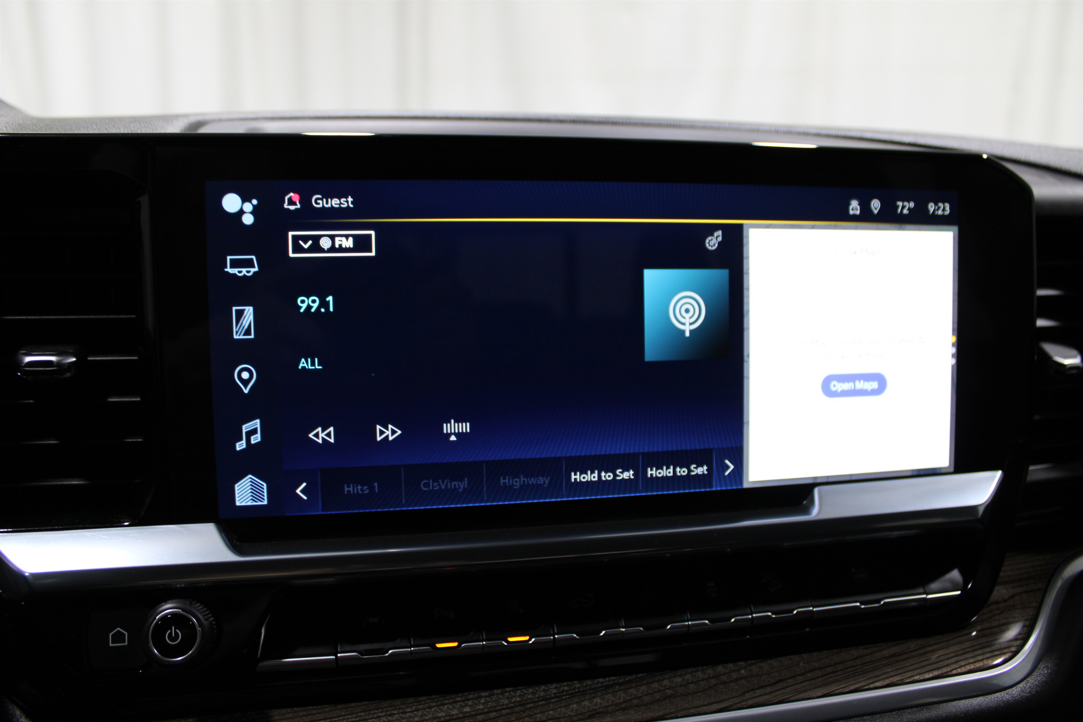 2025 Chevrolet Silverado 1500 LT photo 3