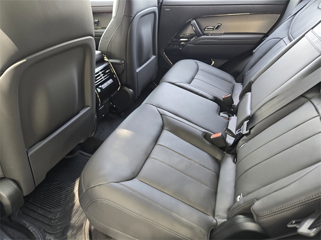 2025 Land Rover Range Rover Sport SE photo 16