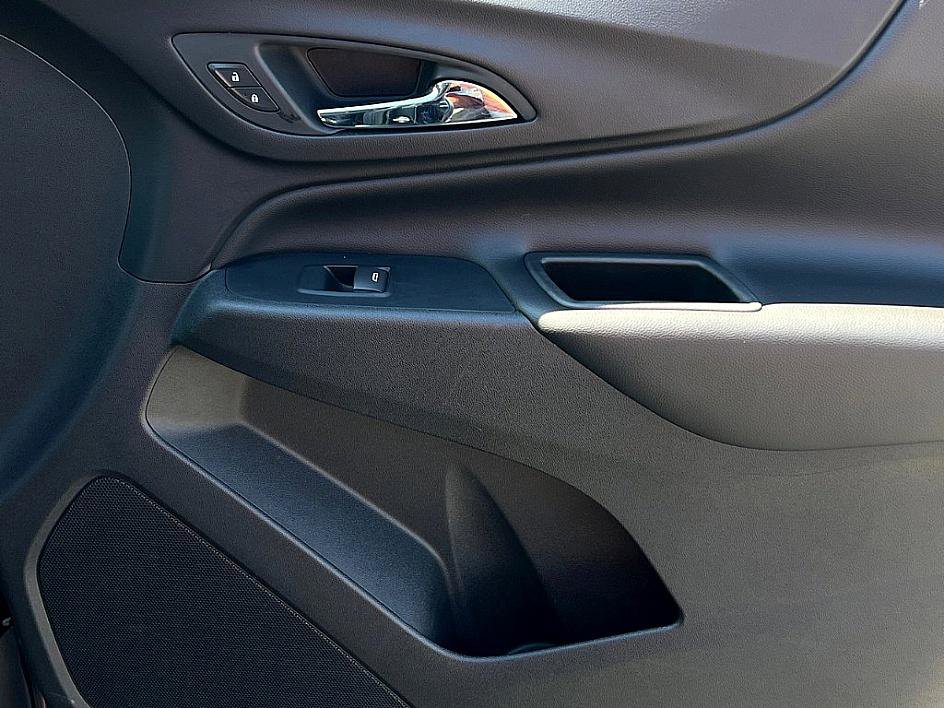 2019 Chevrolet Equinox LT photo 15