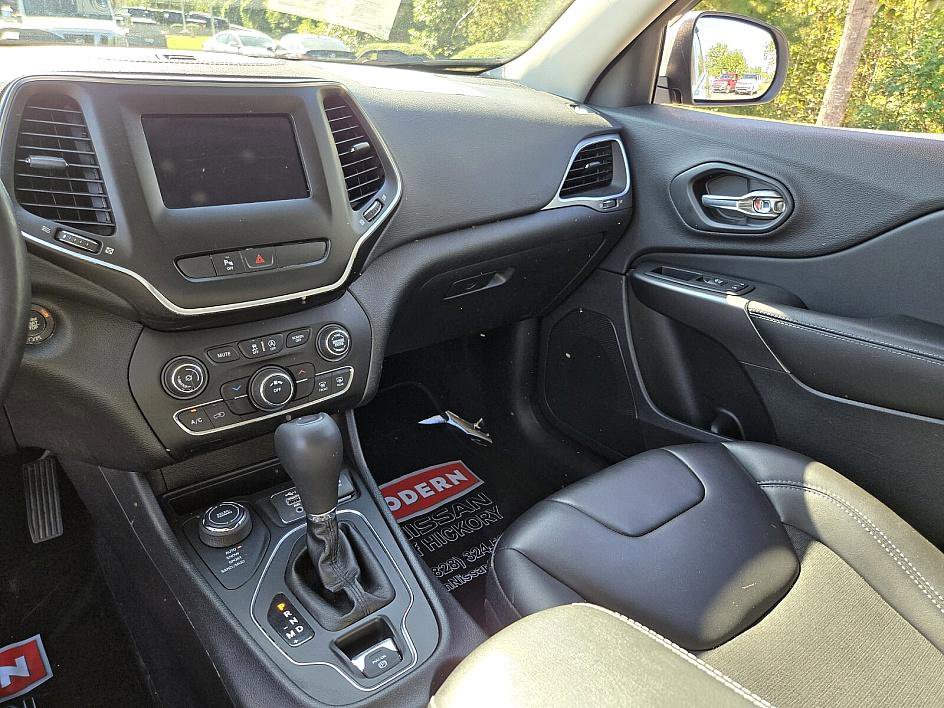 2019 Jeep Cherokee Latitude photo 14