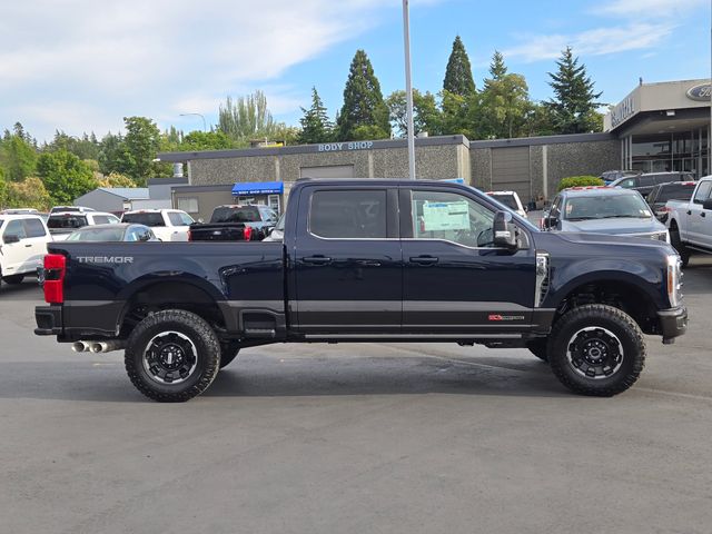 2025 Ford F-350 King Ranch photo 4