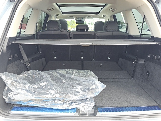 2026 Mercedes Benz GLS 450 4MATIC photo 8