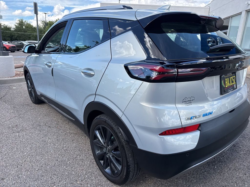 2022 Chevrolet Bolt EUV Premier photo 9