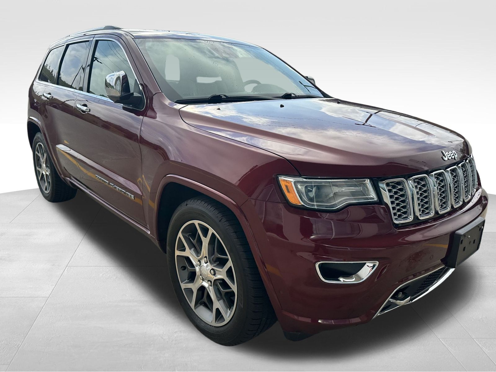 2019 Jeep Grand Cherokee Overland photo 2
